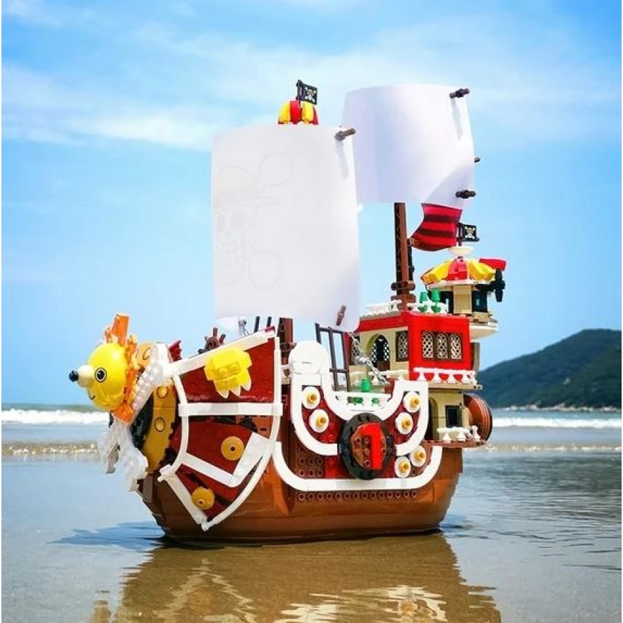 One Piece Thousand Sunny Pirate Ship Building Kit - 1047Pcs