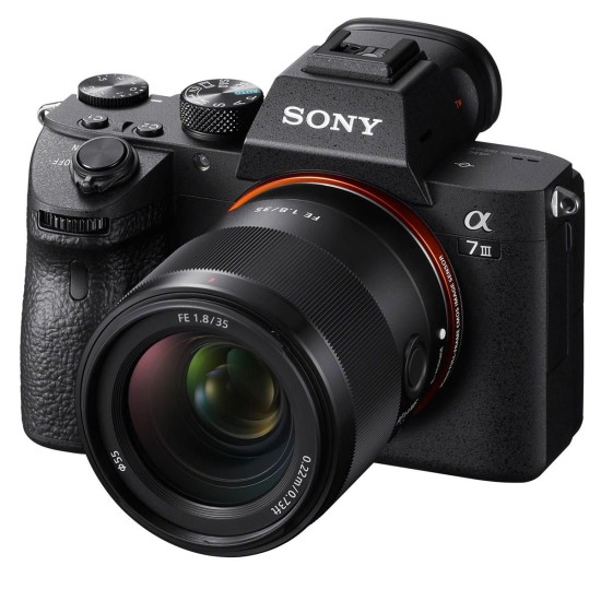 SONY SEL35F18F FE 35MM F/1.8 FULL-FRAME FORMAT LENS