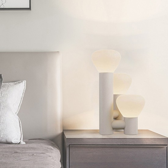 Modern Simple Black IronThree-head Living Room Table Lamp