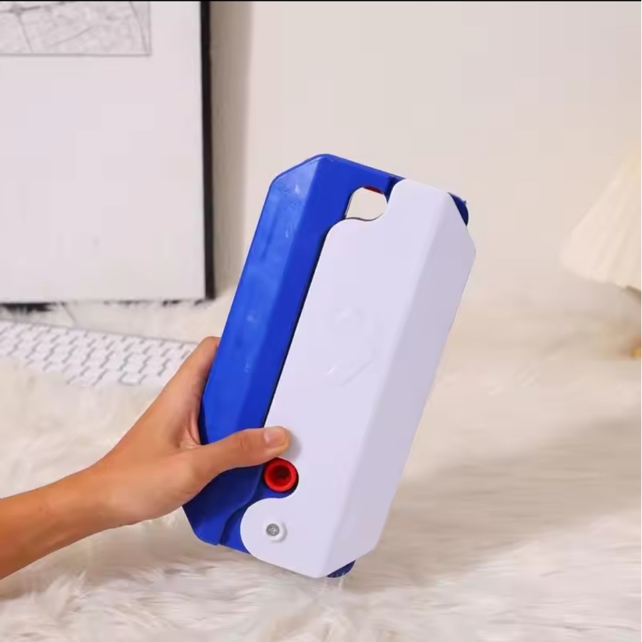 Anti-scratch 3D Printed Carrot Knife Phone Case, Stress Relief Toy Anti-scratch 3D Printed Carrot Knife Phone Case, Stress Relief Toy