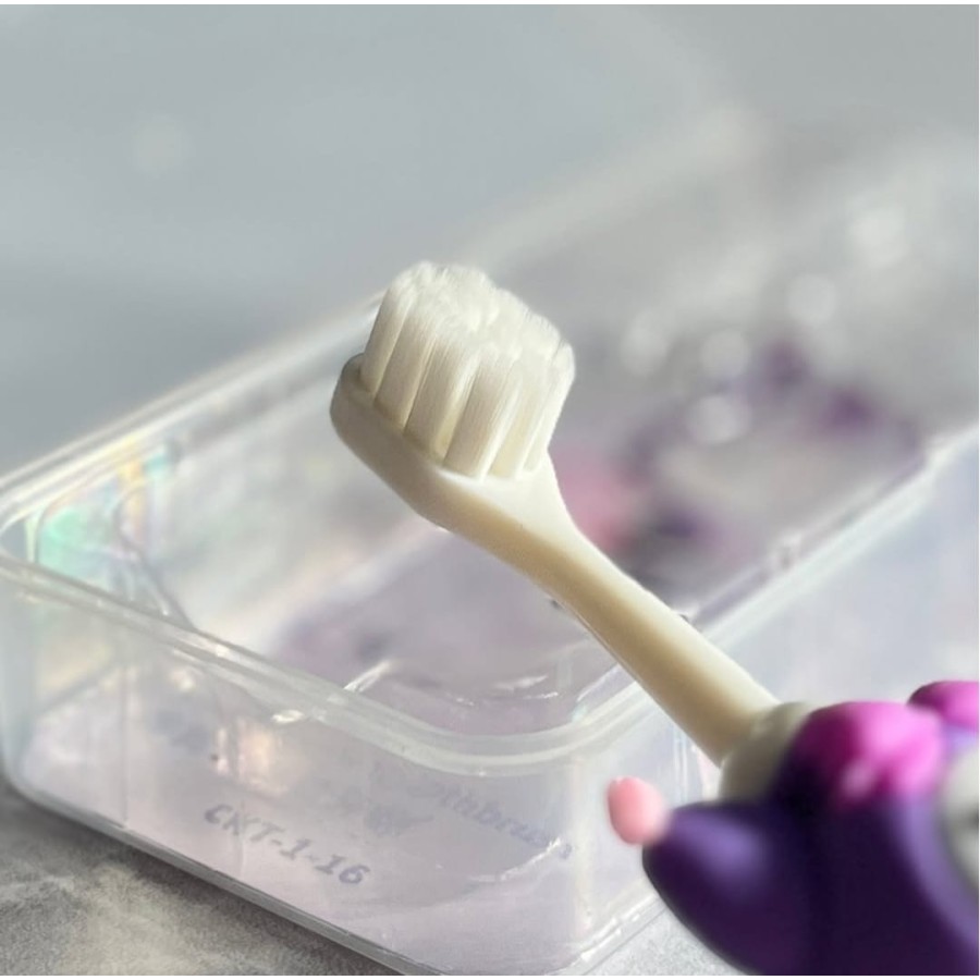 Kuromi Fine bristles toothbrush For Kids 1 to 5 year Kuromi Fine bristles toothbrush For Kids 1 to 5 year